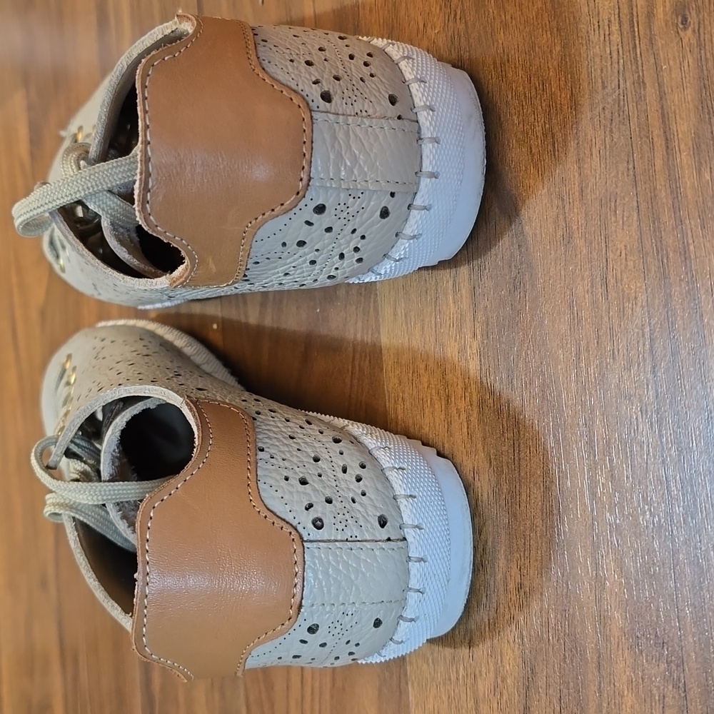 Weinbrenner Beige Casual Sneakers - Picture 7 of 10